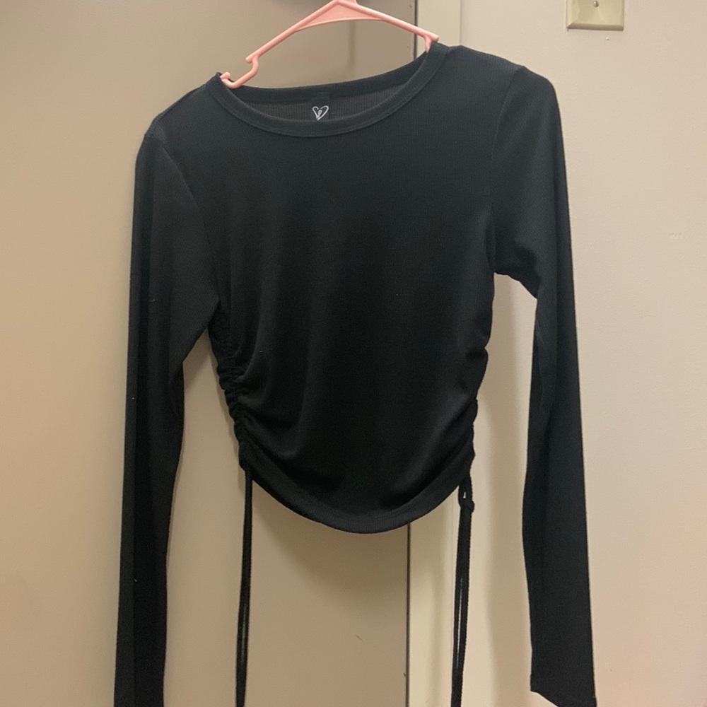 Windsor black long sleeve